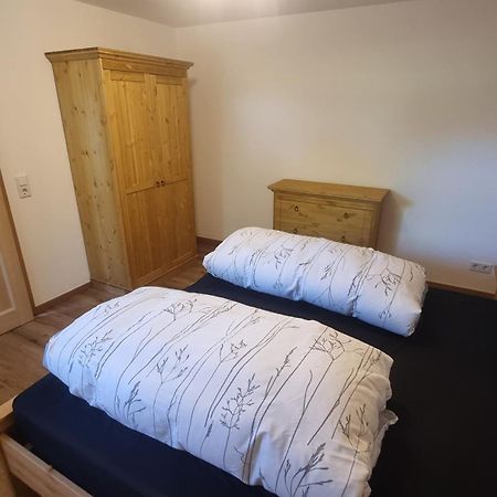 Ruhige Ferienwohnung Inklusive Garten Souterrain - Neu Renoviert Lachen Exterior foto