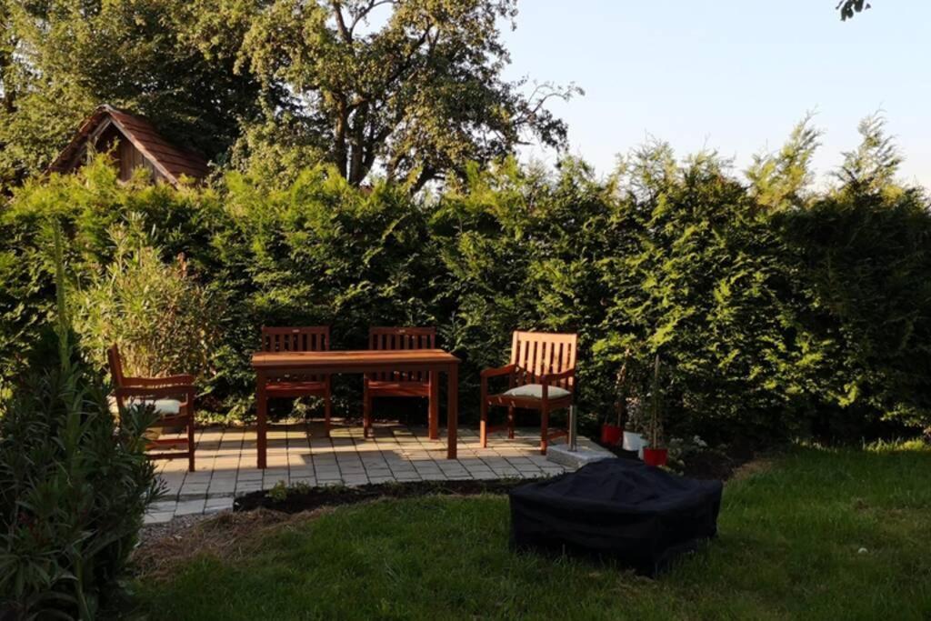 Ruhige Ferienwohnung Inklusive Garten Souterrain - Neu Renoviert Lachen Exterior foto